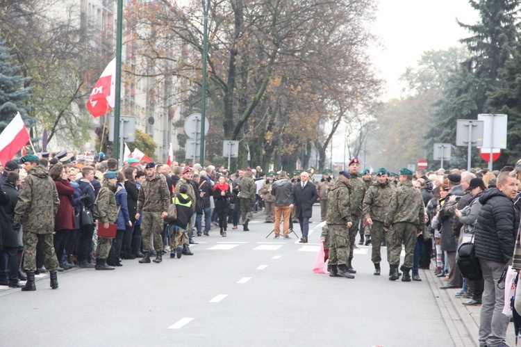 Odsłonięcie pomnika J. Piłsudskiego w Nowym Sączu