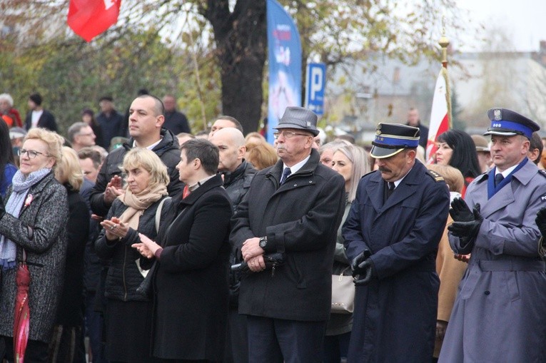 Odsłonięcie pomnika J. Piłsudskiego w Nowym Sączu