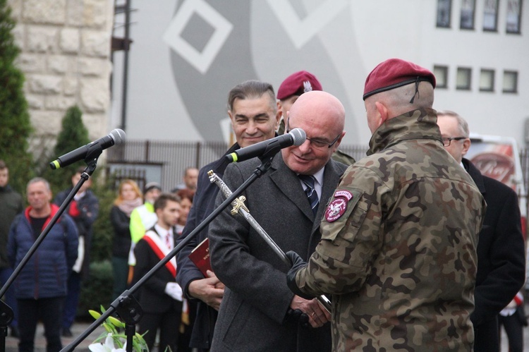 Odsłonięcie pomnika J. Piłsudskiego w Nowym Sączu