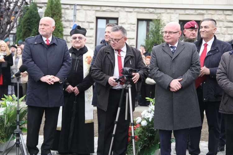 Odsłonięcie pomnika J. Piłsudskiego w Nowym Sączu