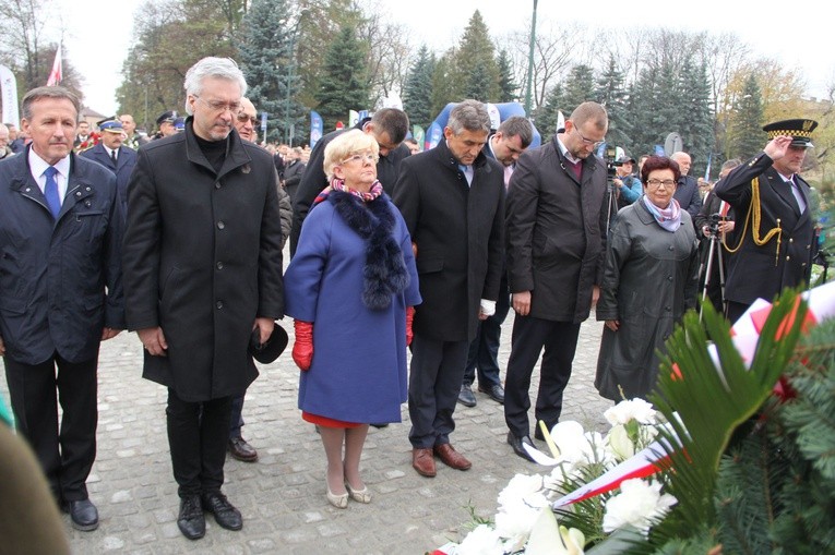 Odsłonięcie pomnika J. Piłsudskiego w Nowym Sączu