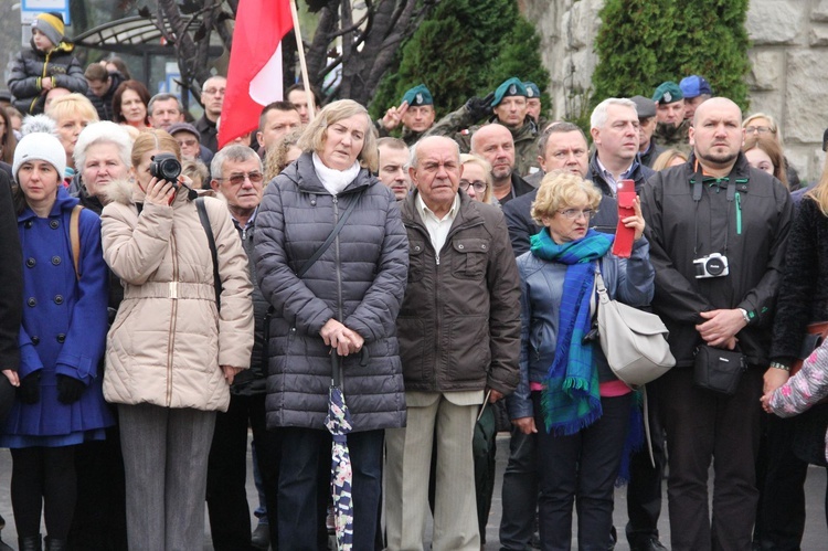 Odsłonięcie pomnika J. Piłsudskiego w Nowym Sączu