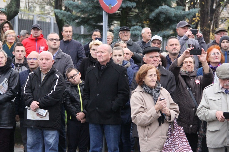 Odsłonięcie pomnika J. Piłsudskiego w Nowym Sączu