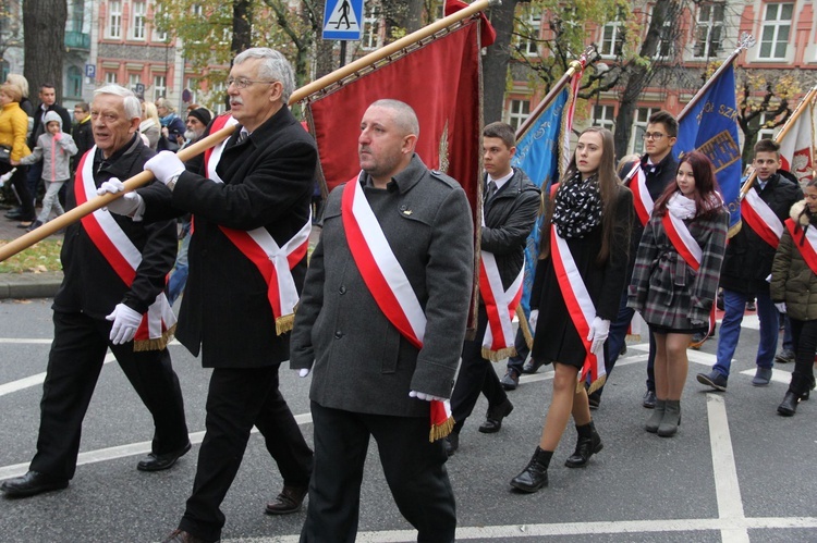 Odsłonięcie pomnika J. Piłsudskiego w Nowym Sączu