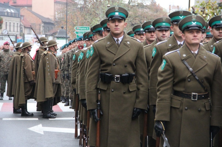 Odsłonięcie pomnika J. Piłsudskiego w Nowym Sączu