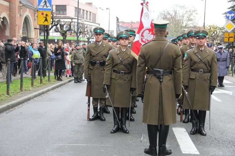 Odsłonięcie pomnika J. Piłsudskiego w Nowym Sączu