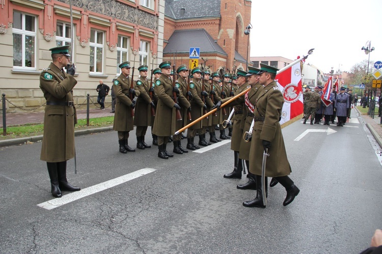 Odsłonięcie pomnika J. Piłsudskiego w Nowym Sączu