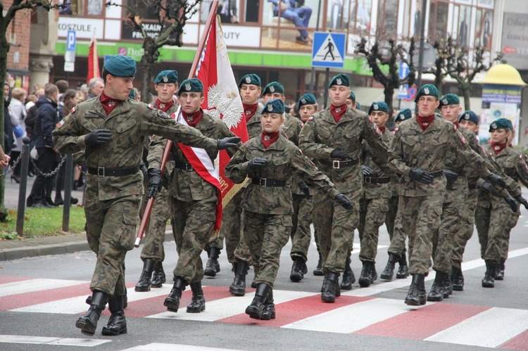 Odsłonięcie pomnika J. Piłsudskiego w Nowym Sączu