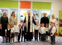 Abp Stanisław odwiedził wszystkie przedszkolne sale.