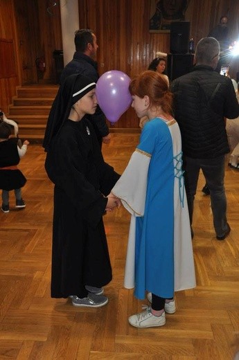 Bal Wszystkich Świętych w Bielawie