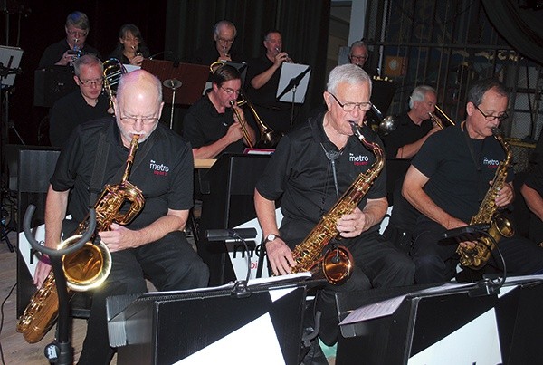 ▲	Muzycy pochodzą  z różnych stanów USA.