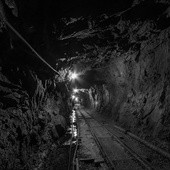 Ciała 13 górników wydobyto z kopalni