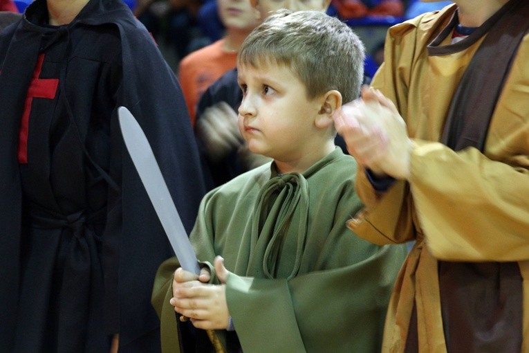 Holy Wins w Wołowie