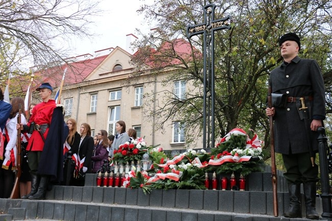 Krzyż straceń odnowiony