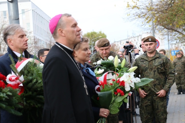 Krzyż straceń odnowiony