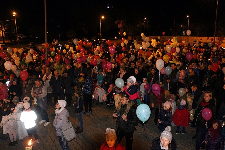 Marsz Wszystkich Świętych w Kątach Wrocławskich 2018