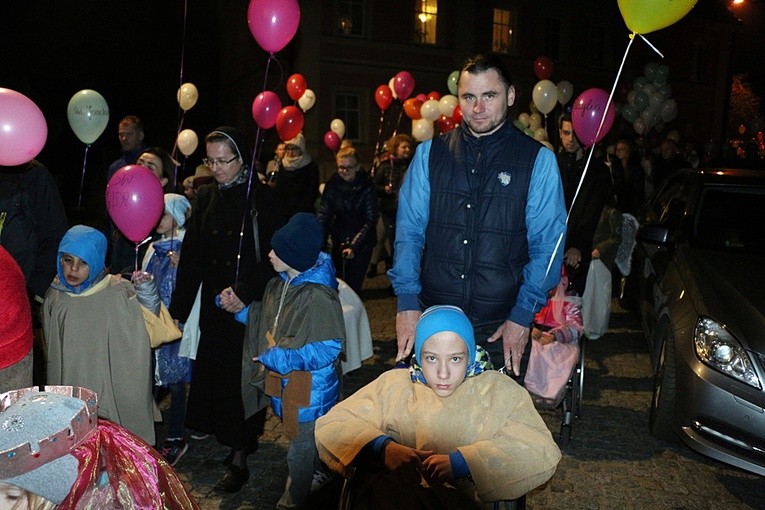 Marsz Wszystkich Świętych w Kątach Wrocławskich 2018