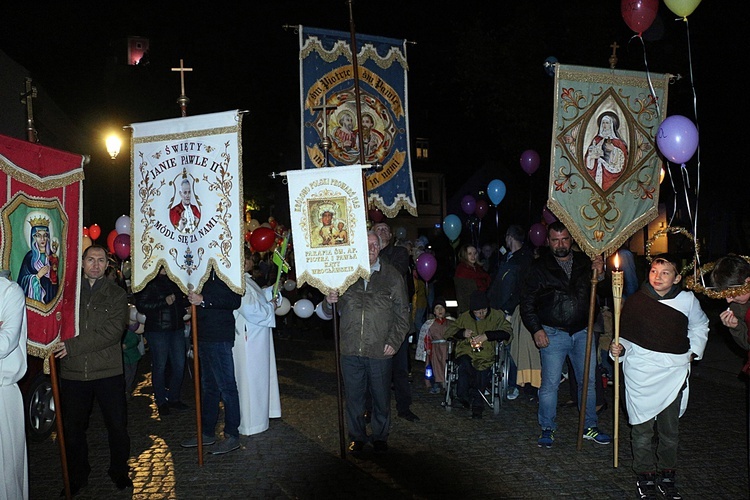 Marsz Wszystkich Świętych w Kątach Wrocławskich 2018