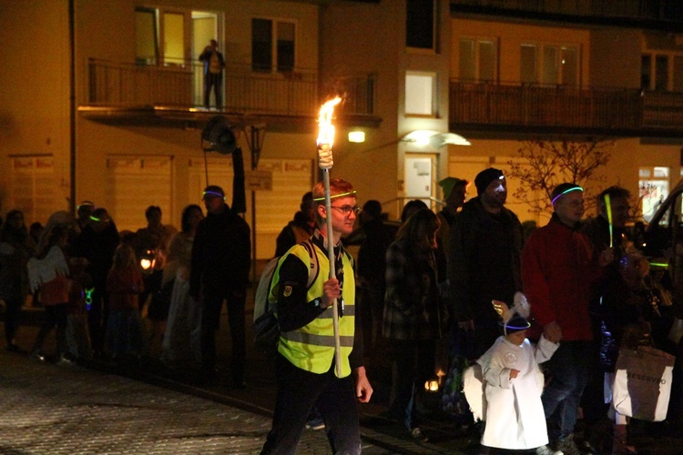 Parada i Bal Wszystkich Świętych we Wrocławiu-Strachocinie