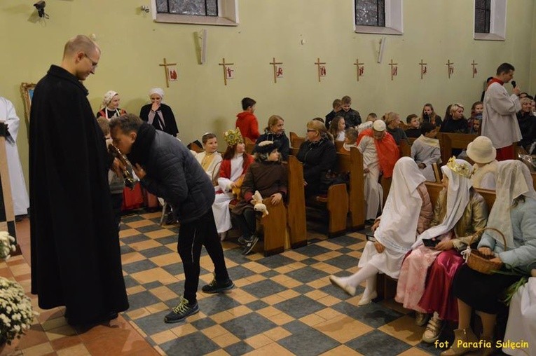 Korowód świętych w Sulęcinie