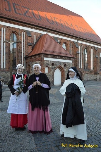 Korowód świętych w Sulęcinie