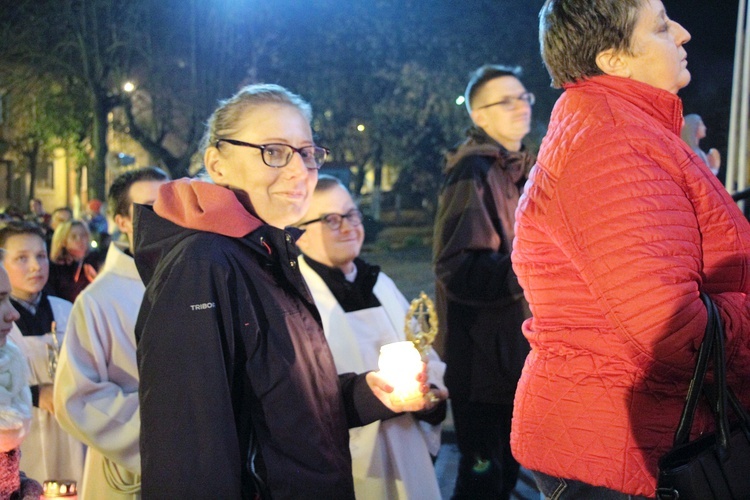 Noc Świętych w Głownie