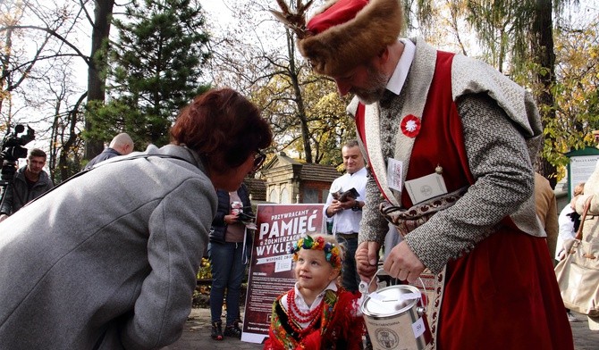 Kwestują nawet najmłodsi