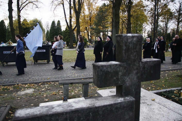 Nabożeństwo na cmentarzu Centralnym w Gliwicach