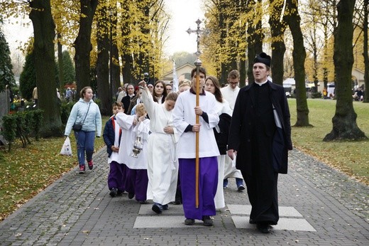 Nabożeństwo na cmentarzu Centralnym w Gliwicach