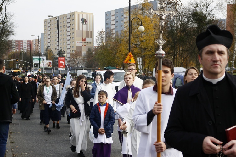 Nabożeństwo na cmentarzu Centralnym w Gliwicach