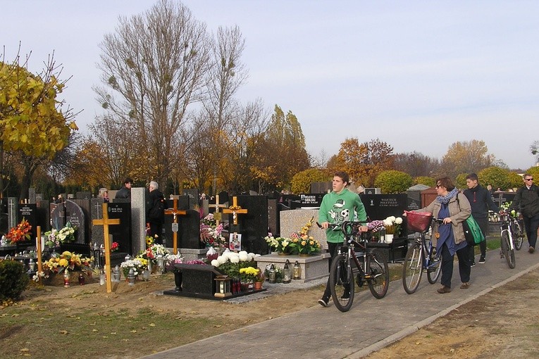 Cmentarz Północny 1 listopada