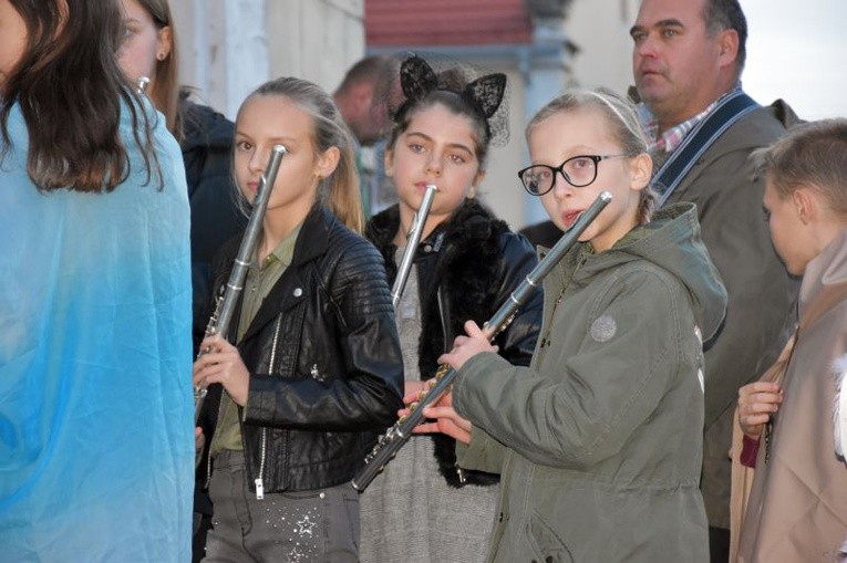 Bal Wszystkich Świętych w Sławie