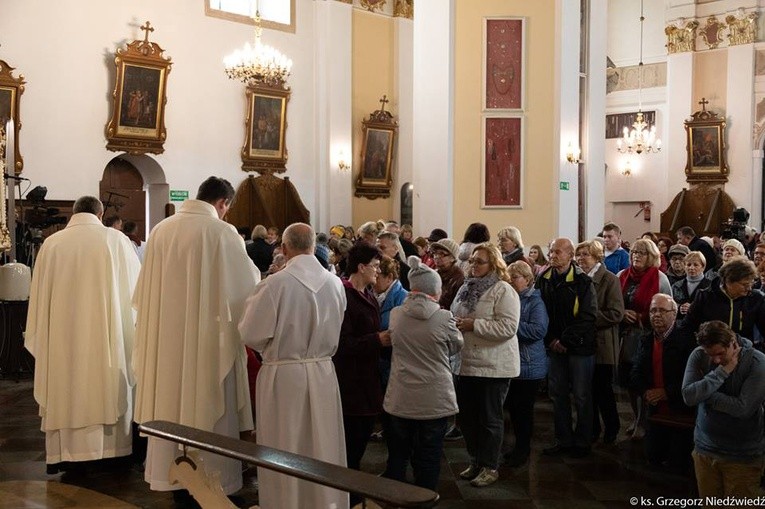 Pielgrzymka do Rokitna dekanatu Gorzów - Chrystusa Króla