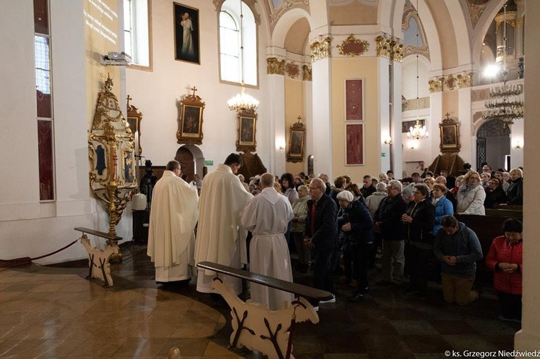 Pielgrzymka do Rokitna dekanatu Gorzów - Chrystusa Króla