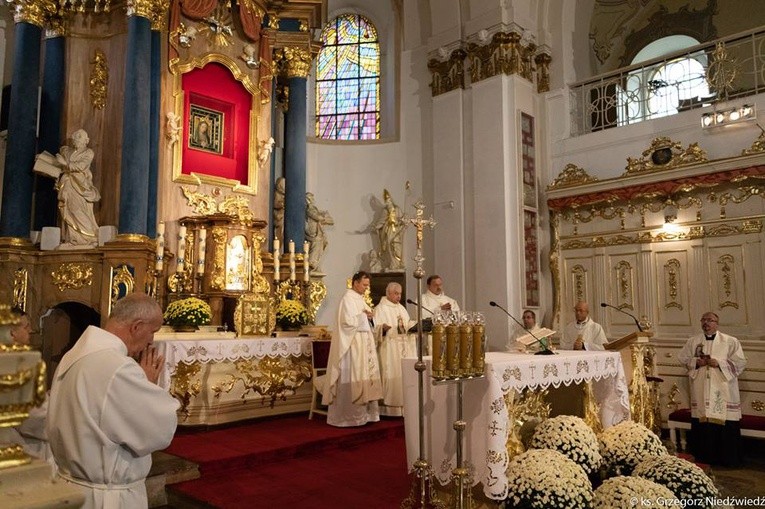Pielgrzymka do Rokitna dekanatu Gorzów - Chrystusa Króla