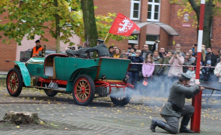 Widowisko batalistyczne
