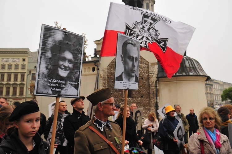 V Krakowskie Zaduszki za Żołnierzy Wyklętych-Niezłomnych Cz. 2