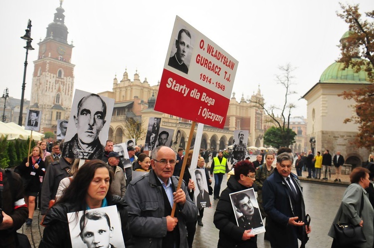 V Krakowskie Zaduszki za Żołnierzy Wyklętych-Niezłomnych Cz. 2