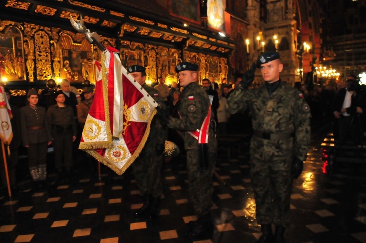 V Krakowskie Zaduszki za Żołnierzy Wyklętych-Niezłomnych Cz. 2