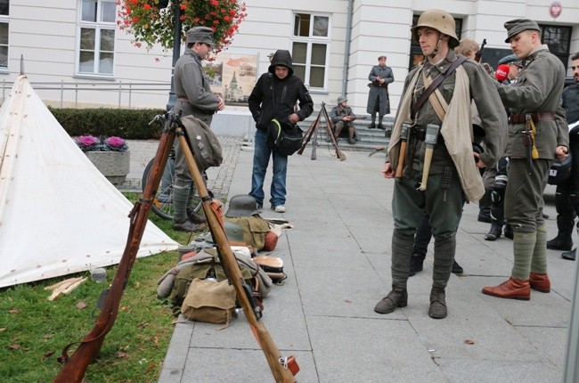 Piknik historyczny w Radomiu