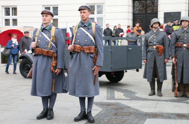 Piknik historyczny w Radomiu