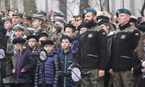 Prezydent na cmentarzu legionistów w Łowczówku