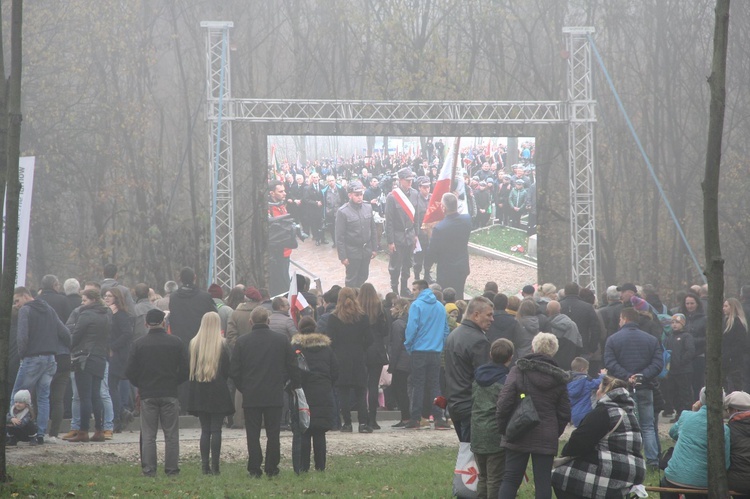 Prezydent na cmentarzu legionistów w Łowczówku