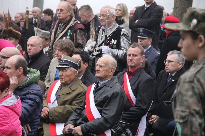 Prezydent na cmentarzu legionistów w Łowczówku