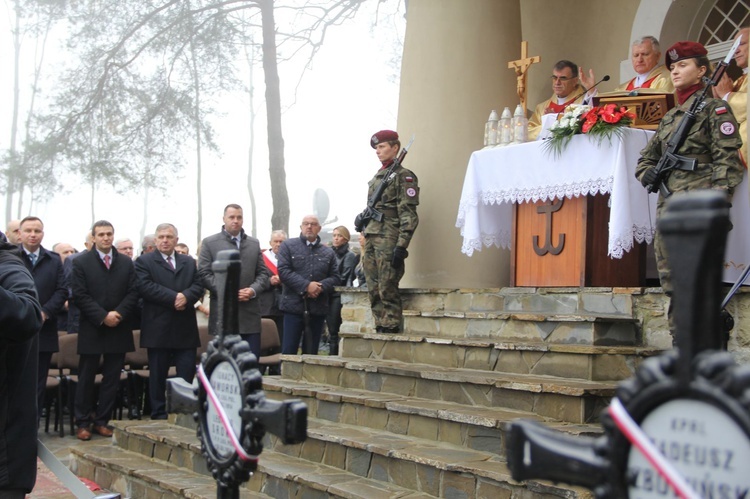 Prezydent na cmentarzu legionistów w Łowczówku