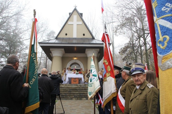 Prezydent na cmentarzu legionistów w Łowczówku