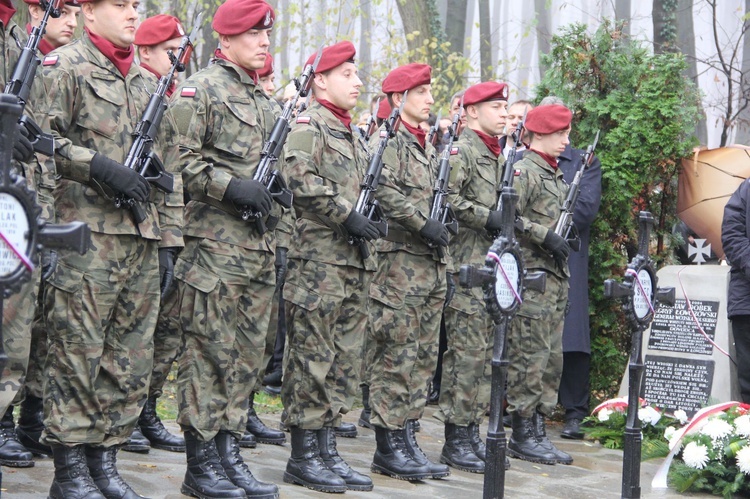 Prezydent na cmentarzu legionistów w Łowczówku