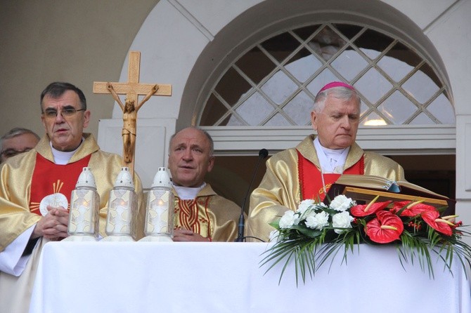 Prezydent na cmentarzu legionistów w Łowczówku