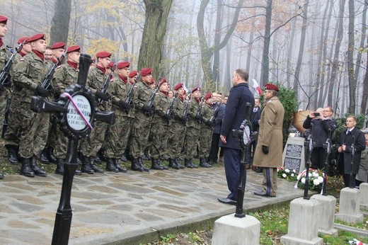 Prezydent na cmentarzu legionistów w Łowczówku
