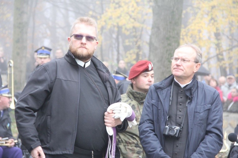 Prezydent na cmentarzu legionistów w Łowczówku